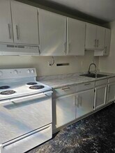 193 Newark Ave-Unit -6 in Jersey City, NJ - Building Photo - Building Photo