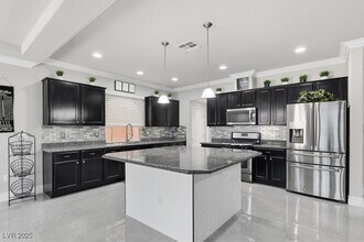 9647 Stoney Mesa Ct in Las Vegas, NV - Building Photo - Building Photo