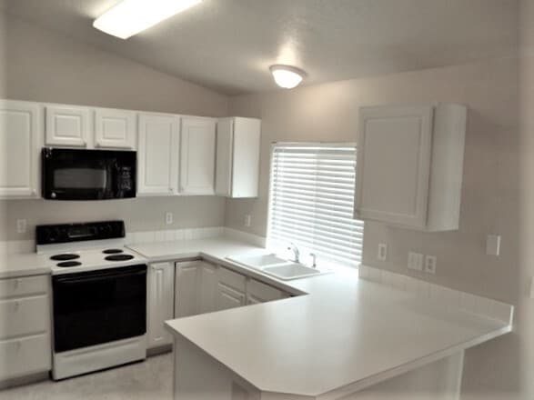 1914 Cambridge St in Caldwell, ID - Building Photo - Building Photo