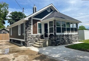 336 E Prospect St in Jackson, MI - Building Photo