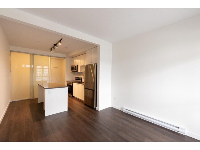 8509-8158 158 St in Surrey, BC - Building Photo - Building Photo