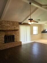 3625 Stephenson Dr in Bedford, TX - Foto de edificio - Building Photo