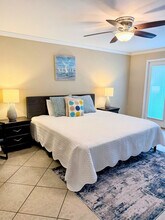 2046 Beach Blvd in Biloxi, MS - Foto de edificio - Building Photo