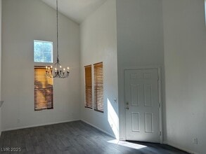 1200 Valerio in Las Vegas, NV - Building Photo - Building Photo