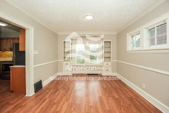 10909 Park Heights Ave in Garfield Heights, OH - Foto de edificio - Building Photo