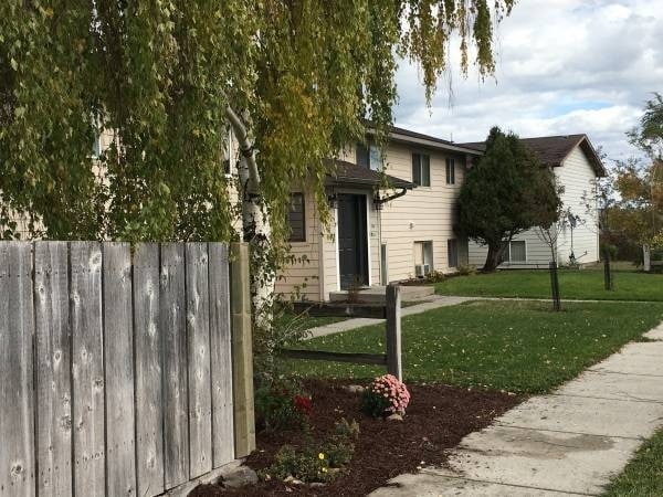 826 Idlewilde Ct