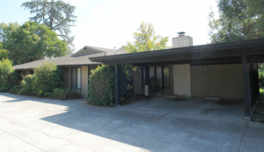 1973 Desert Cor in Walnut Creek, CA - Building Photo - Building Photo