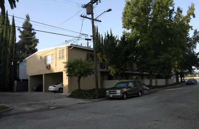 5030 Sepulveda Blvd in Sherman Oaks, CA - Building Photo - Building Photo