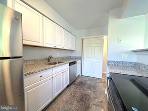 9528 Hagel Cir in Lorton, VA - Building Photo - Building Photo