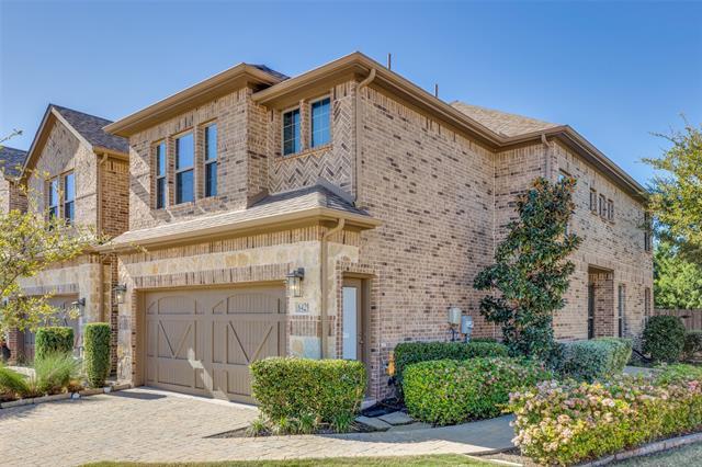 property at 6429 Burbank Wy