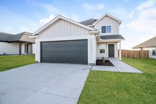 1910 Crimson Lake Blvd in El Reno, OK - Building Photo
