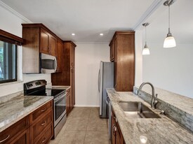 930 SW 9th St Cir in Boca Raton, FL - Building Photo