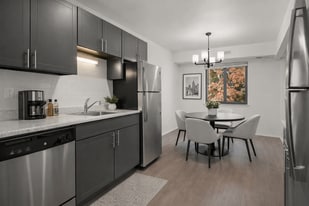 Lafayette Park Place - Detroit, MI in Detroit, MI - Building Photo