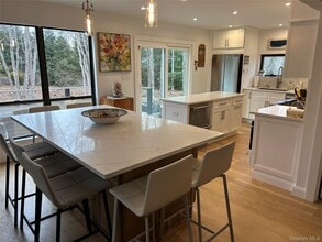 40 Bonac Woods Ln in East Hampton, NY - Building Photo - Building Photo