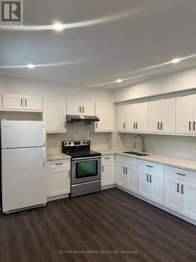 property at 115 Stonebriar Dr