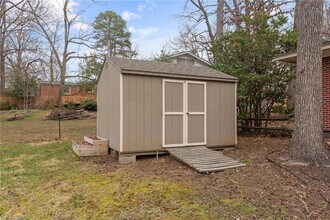 2801 Wynnewood Dr in Greensboro, NC - Building Photo - Building Photo