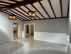 32 Bay Dr NE in Fort Walton Beach, FL - Building Photo - Building Photo