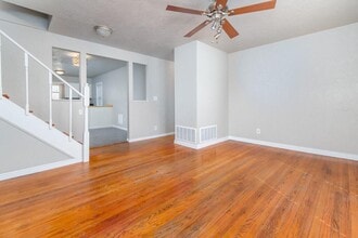 2125 Andover Ct in The Village, OK - Building Photo - Building Photo