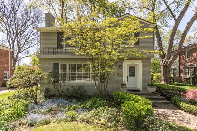 property at 906 Putney St