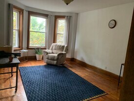 3513 W Palmer St, Unit 3BR1BA Palmer str Apartme in Chicago, IL - Building Photo