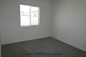 8855 Sebago Wy in Elk Grove, CA - Building Photo - Building Photo