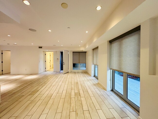 947 4th St in Santa Monica, CA - Foto de edificio - Building Photo