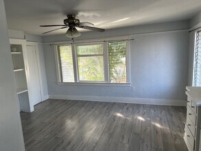 3229 E 8th St, Unit 3229 E 8th St in Long Beach, CA - Building Photo - Building Photo