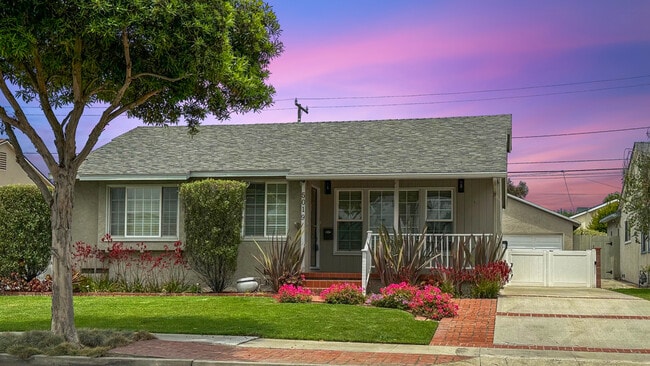 property at 5019 Scott St