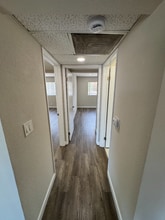 700 E Cedar Ave in Burbank, CA - Building Photo - Building Photo