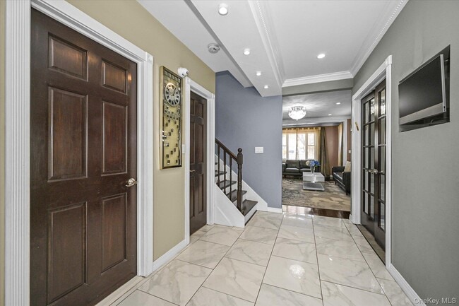 85-16 Abingdon Rd in Queens, NY - Building Photo - Building Photo