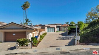 3116 Elvido Dr in Los Angeles, CA - Building Photo