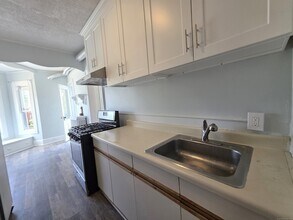 388 Whitney Ave in New Haven, CT - Building Photo - Building Photo