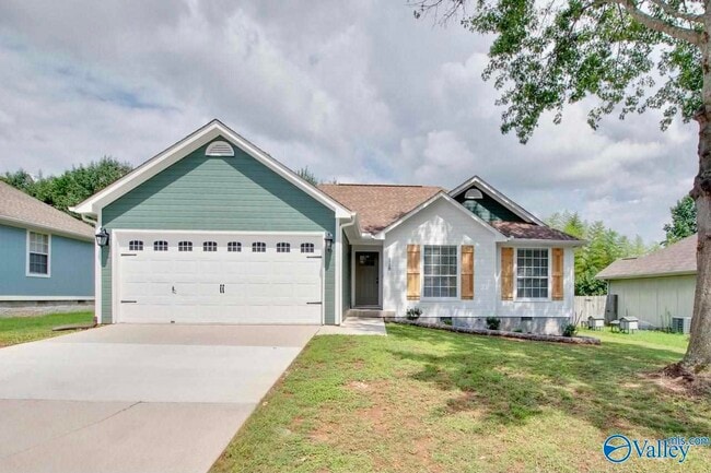 118 River Oaks Dr