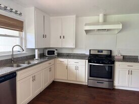 5026 Indigo St in Houston, TX - Building Photo