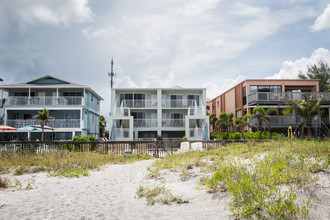 19306 Gulf Blvd in Indian Shores, FL - Building Photo - Building Photo