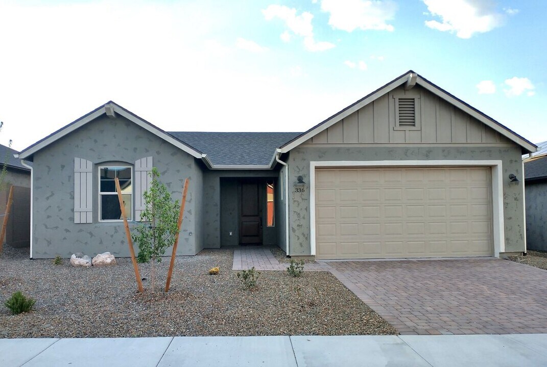 336 Malachite Dr in Clarkdale, AZ - Building Photo