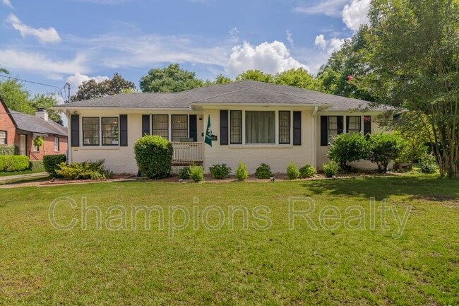 property at 1514 Crest Dr