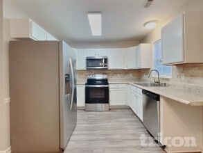 5121 Benjamin Ct in Kernersville, NC - Building Photo - Building Photo