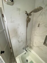 1466 N Caswell Ave in Pomona, CA - Foto de edificio - Building Photo