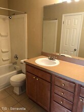 395 Wymore Rd in Altamonte Springs, FL - Foto de edificio - Building Photo