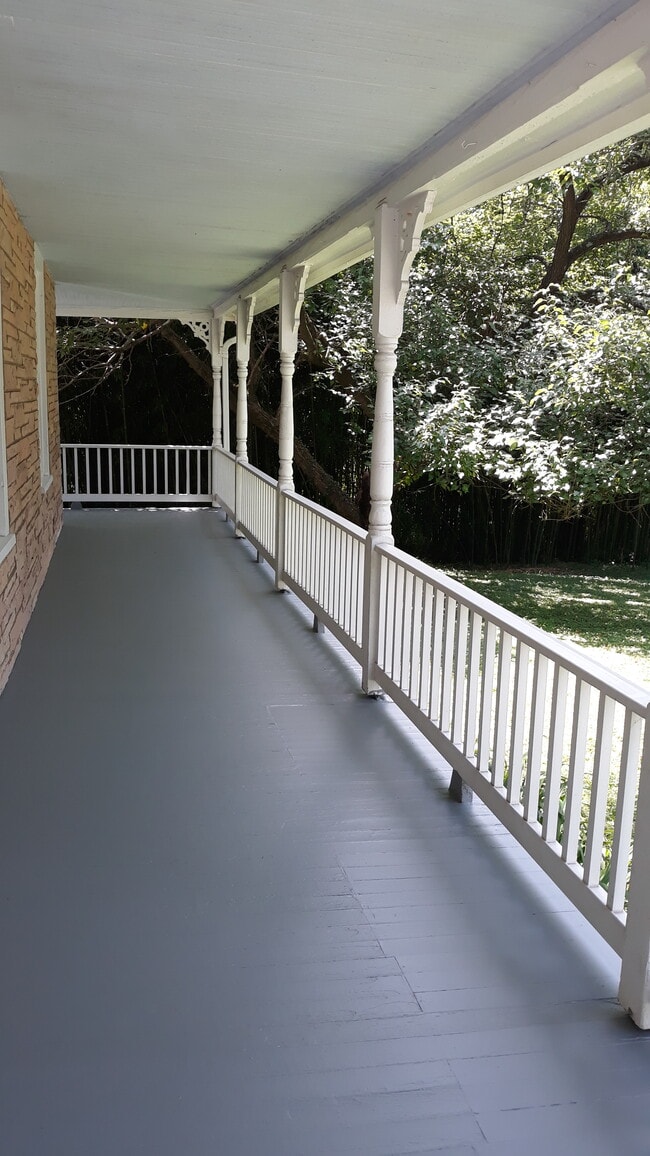 property at 2644 N Beechwood Pl