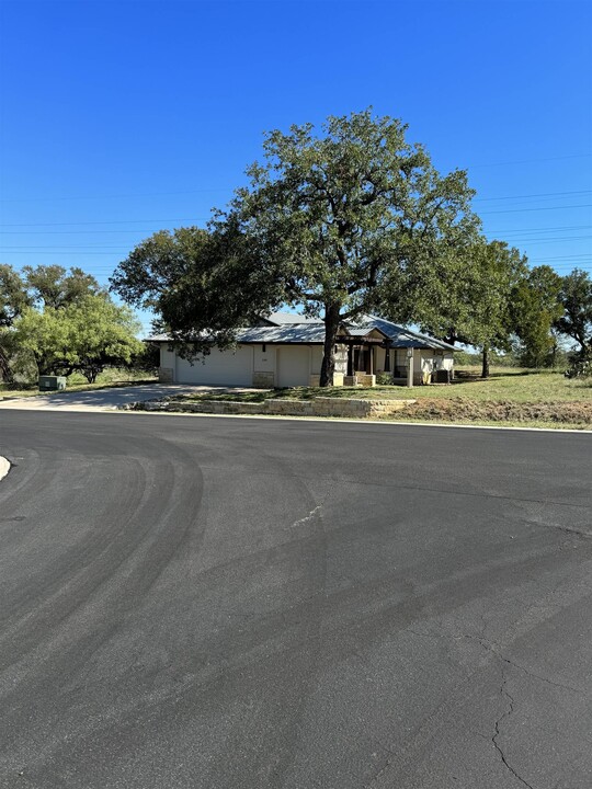 509 Big Spur S in Horseshoe Bay, TX - Building Photo