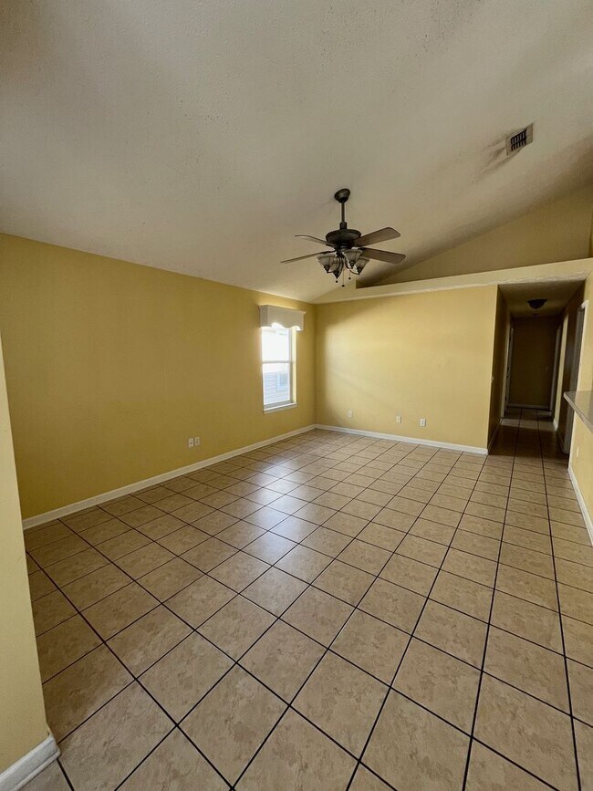 220 Seahorse Way in Panama City Beach, FL - Building Photo - Building Photo