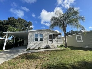 36126 Plum Ave in Grand Island, FL - Building Photo - Building Photo