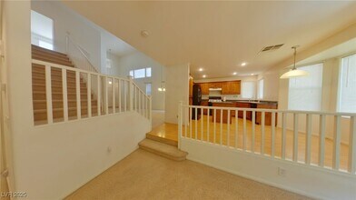 5226 Caprock Canyon Ave in Las Vegas, NV - Foto de edificio - Building Photo