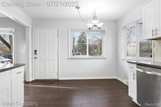 3826 Kent Rd in Royal Oak, MI - Building Photo - Building Photo