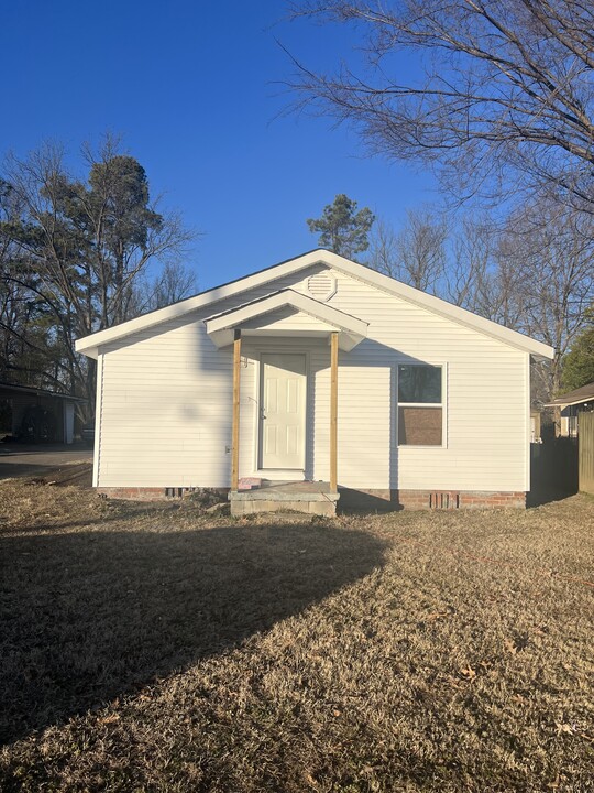 68 Brick Ave in Munford, TN - Building Photo