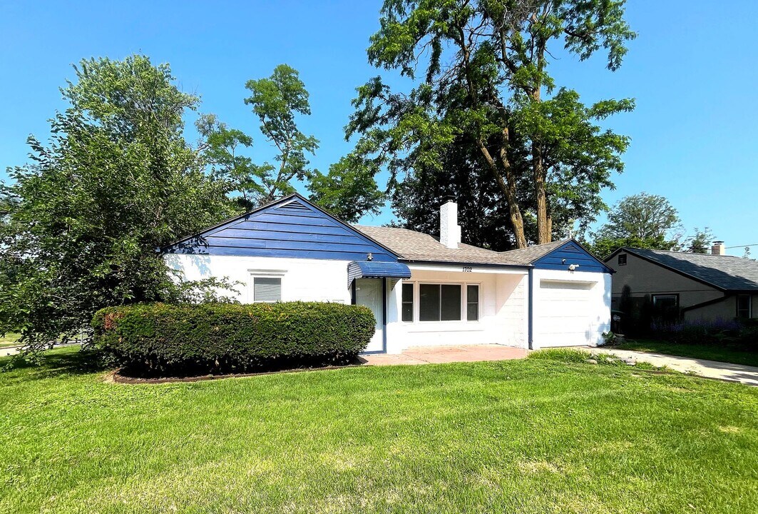 1702 N 63rd St in Omaha, NE - Building Photo