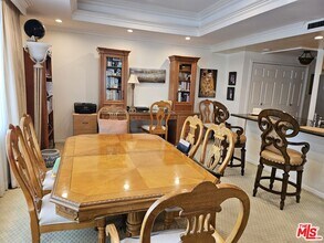 2160 W Century Dr in Los Angeles, CA - Building Photo - Building Photo