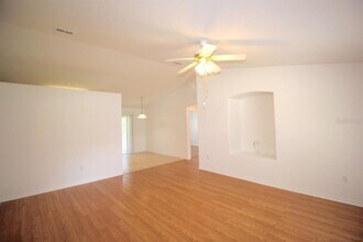 4 Whee Pl in Palm Coast, FL - Building Photo - Building Photo